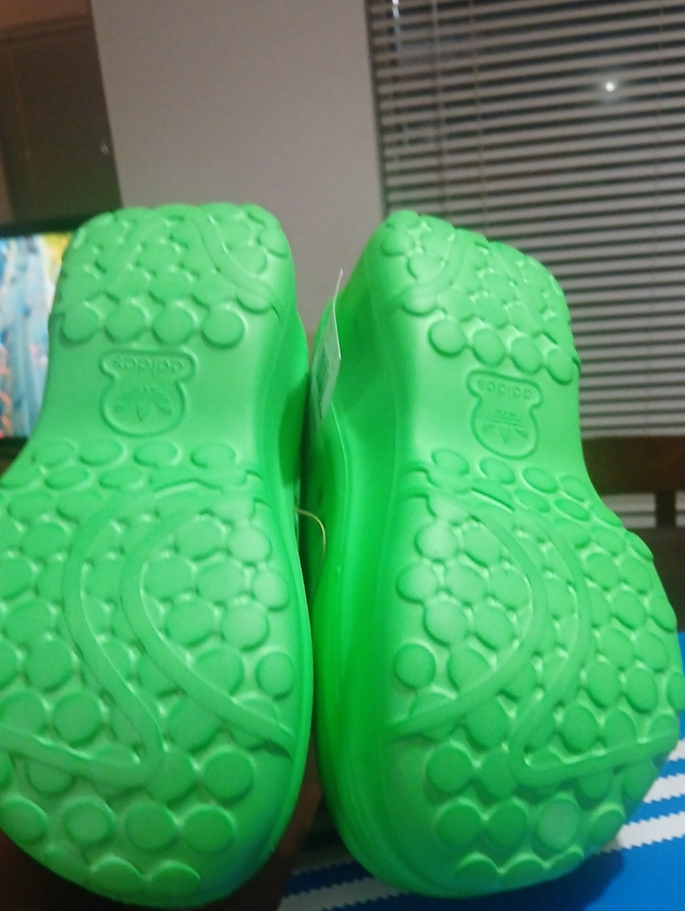 Adidas Clogs - Picture 8 of 15